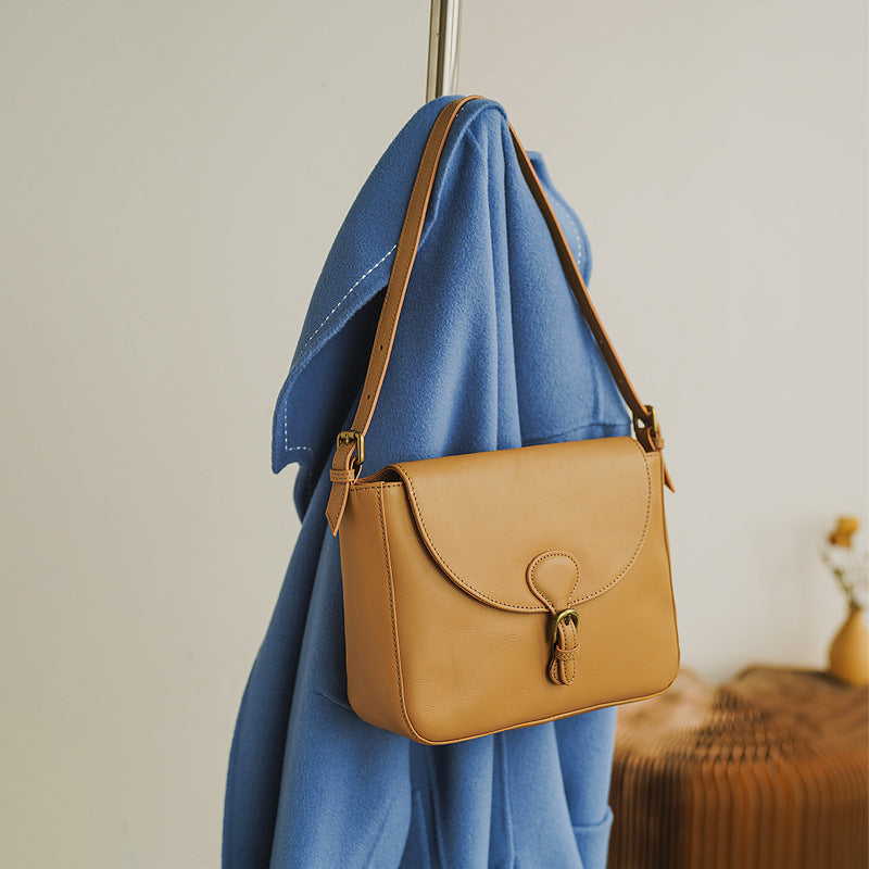 Li Ji | Original handmade genuine leather | カーフたんしょく soft side armpit bag No. 12637 