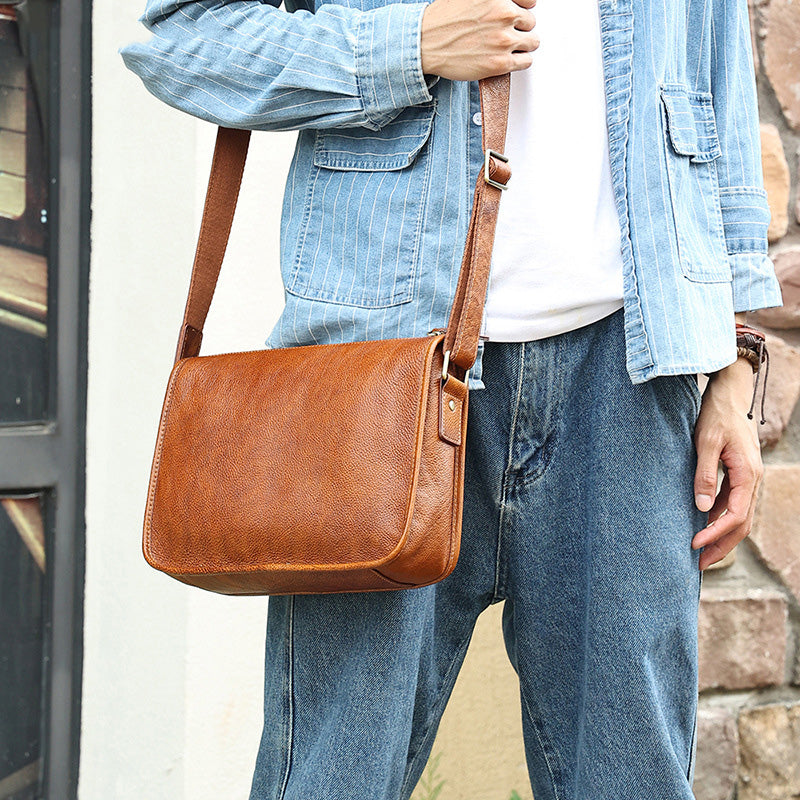 Li Ji | Original handmade leather | Vintage polished large capacity messenger bag No. 6757 