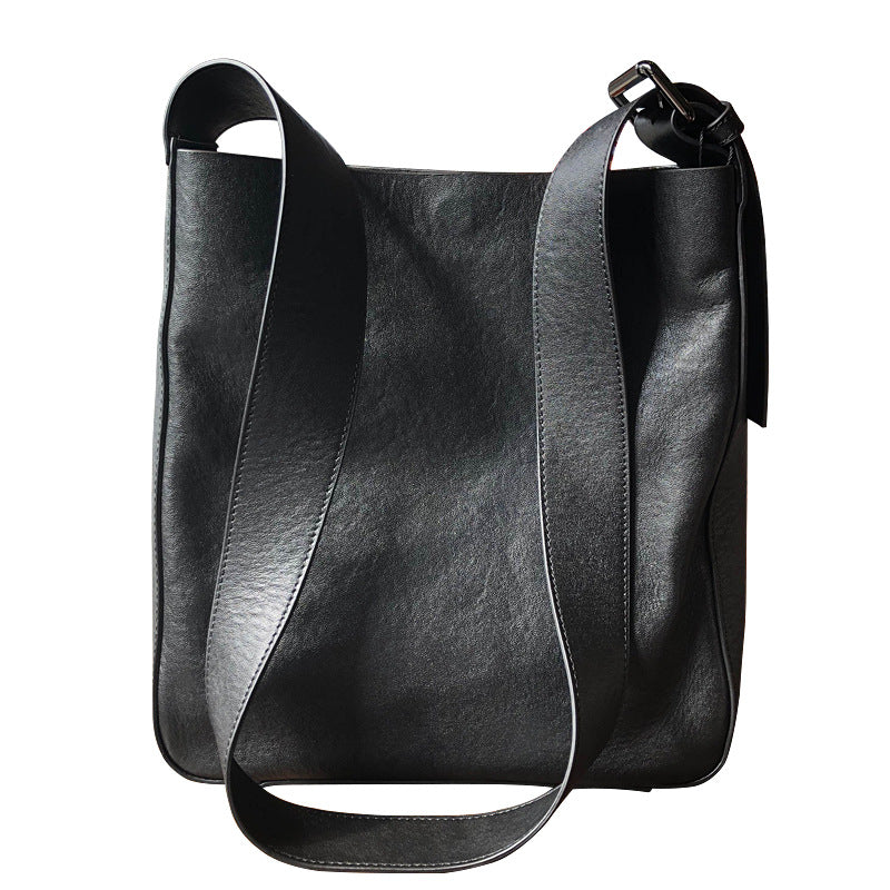 Li Ji | Original handmade leather | Korean style wide shoulder strap retro temperament slant bucket bag No. 20214 