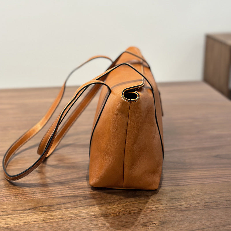 Li Ji | Original handmade genuine leather | Handmade high-end commuter side backpack No. 24029 