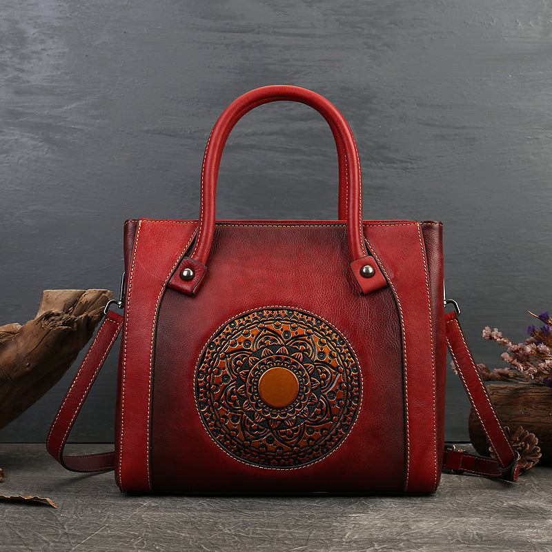 Li Ji | Original handmade leather | Retro totem バッmulti-compartment トート tote bag No. 3299 