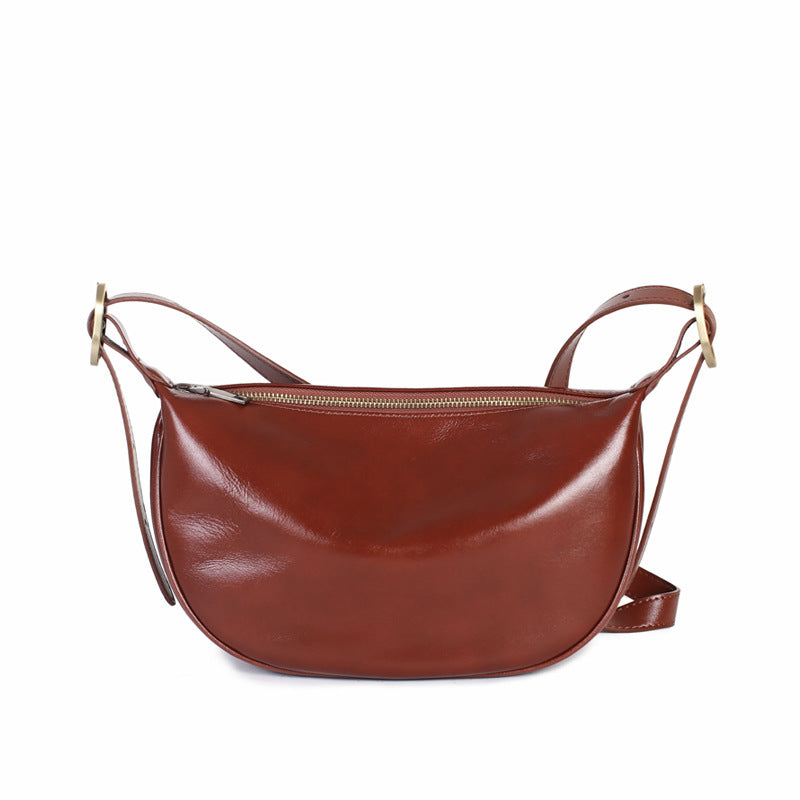 Li Ji | Original handmade genuine leather | Half-yen shaped hand-touched dumpling bag No. 6692 