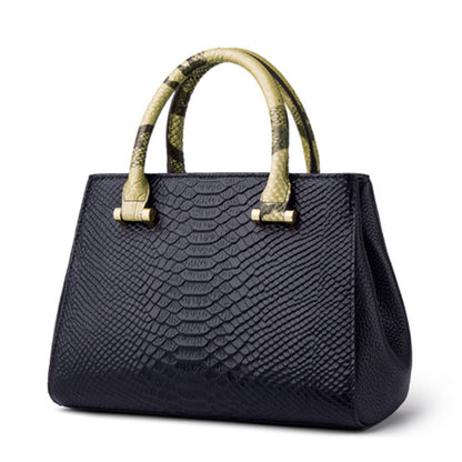 Li Ji | Original handmade genuine leather | Four-cornered and soft crocodile pattern handbag No. 8971 