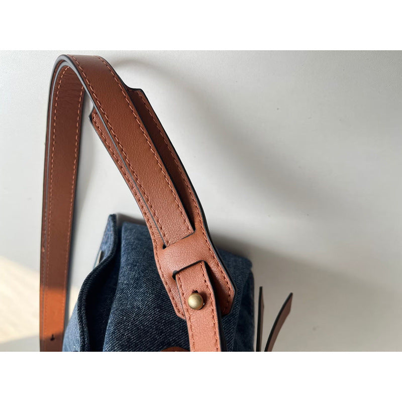 Li Ji | Original handmade leather | Full of design ~ fashionable spliced ​​denim and cowhide second-hand bag No. 9548 