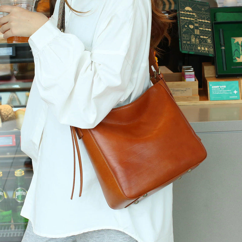 Li Ji | Original handmade leather | Vegetable tanned leather ョン shoulder tote bag No. A3005 