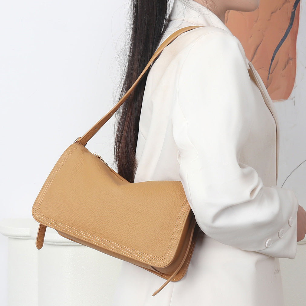 Li Ji | Original handmade genuine leather | Natural and simple cowhide leather armpit bag No. AL2435 