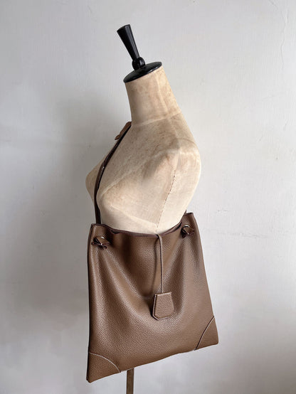 Li Ji | Original handmade genuine leather | Simple だるいよsoft leather classic う tote bag No. B374 