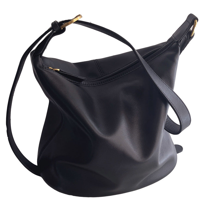 Li Ji | Original handmade genuine leather | Lightweight soft leather bag~Simple first-layer cowhide shoulder bag No. B411 