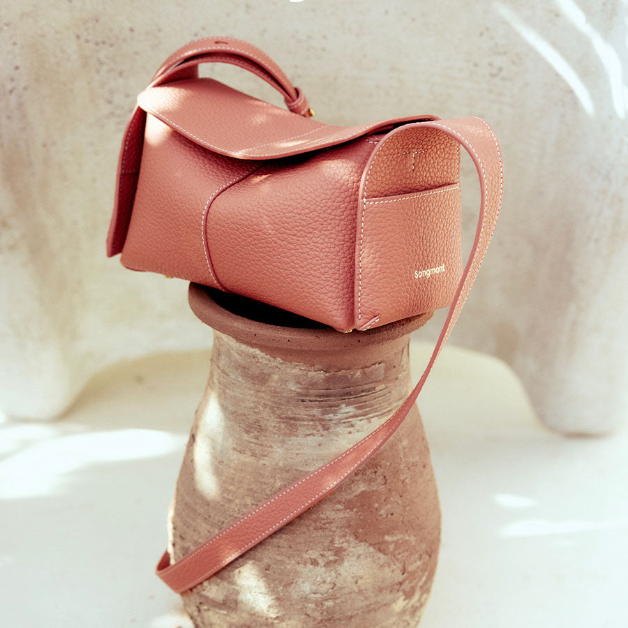 Li Ji | Original handmade genuine leather | Designed commuter ear-hanging eaves bag No. BB2310 