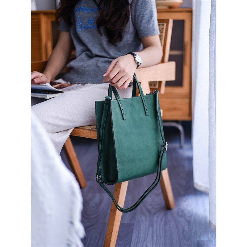 Li Ji | Original handmade genuine leather | Super easy-to-match vintage design handbag No. G10810 