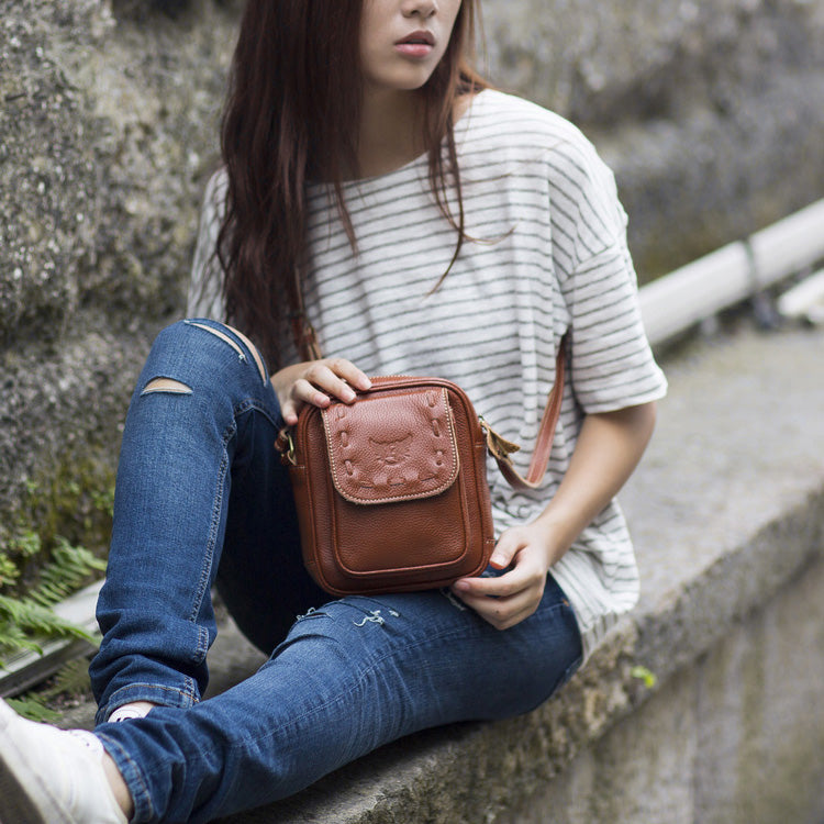 Li Ji | Original handmade genuine leather | Simple and refined genuine leather small bag No. GJ0646 