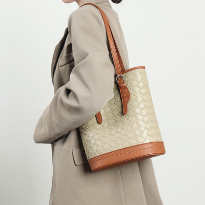 Li Ji | Original handmade leather | Simple shape, casual woven tote bag No. L2458 