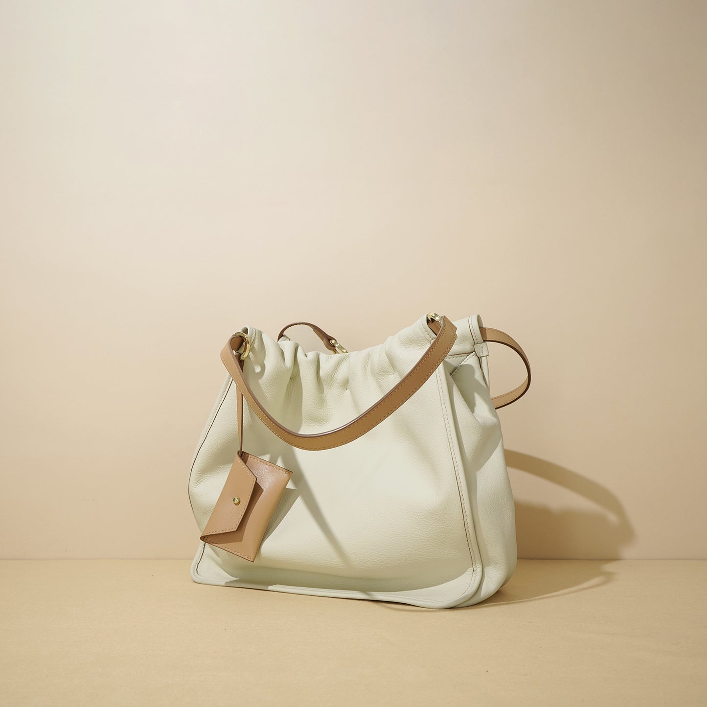 Li Ji | Original handmade genuine leather | Smooth lines and strong casual style tote bag No. M7910