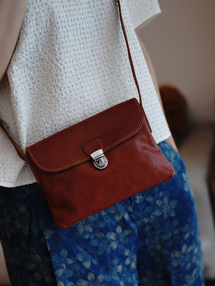 Li Ji | Original handmade genuine leather | Practical and convenient lock and slant envelope bag No. 138