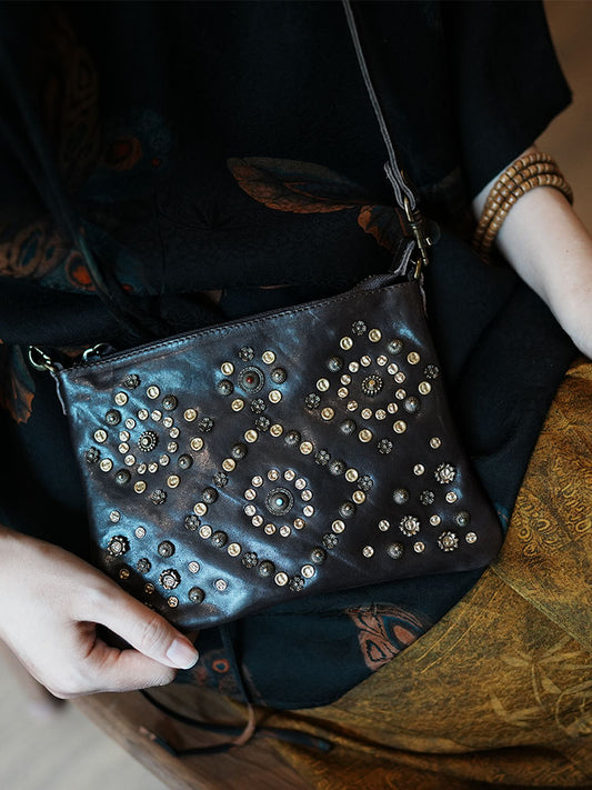 Li Ji | Original handmade genuine leather | Western-style retro craftsman's hand-made rivet small square bag No. 268 