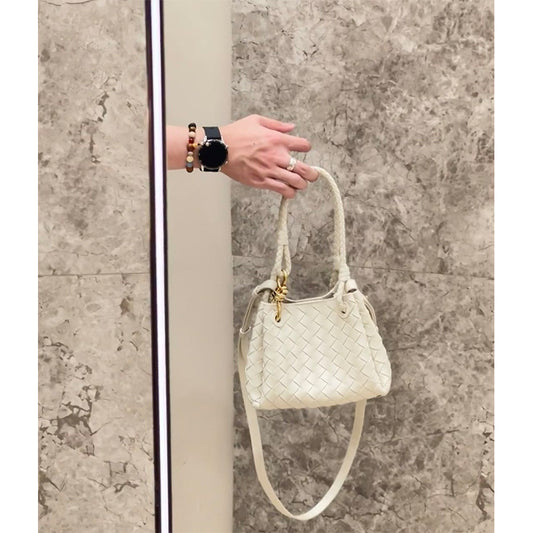 Li Ji | Original handmade leather | Casual style and textured sheepskin woven hand bag sm169 