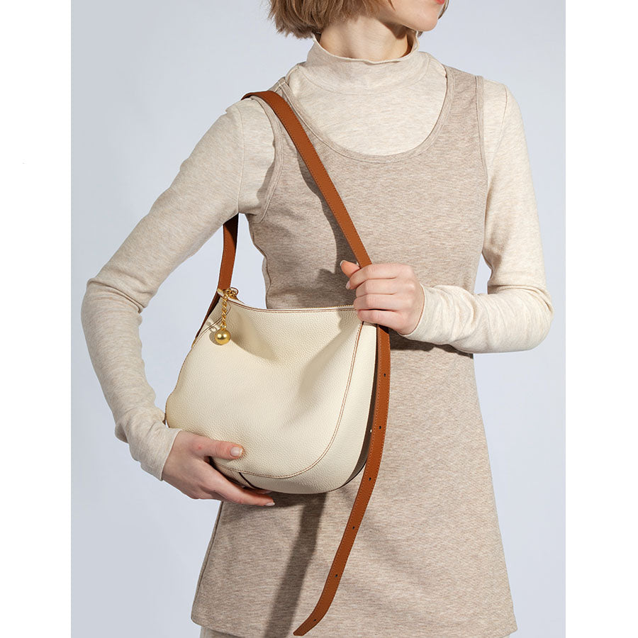 Li Ji | Original handmade genuine leather | Pebbled cow leather, simple and elegant crossbody bag No. V7145 