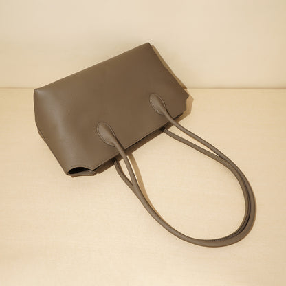 Li Ji | Original handmade genuine leather | Leather texture and elasticity, minimalist handbag No. w7015 