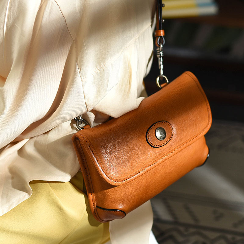 Li Ji | Original leather handmade | Niche design wide saddle bag No. 8958