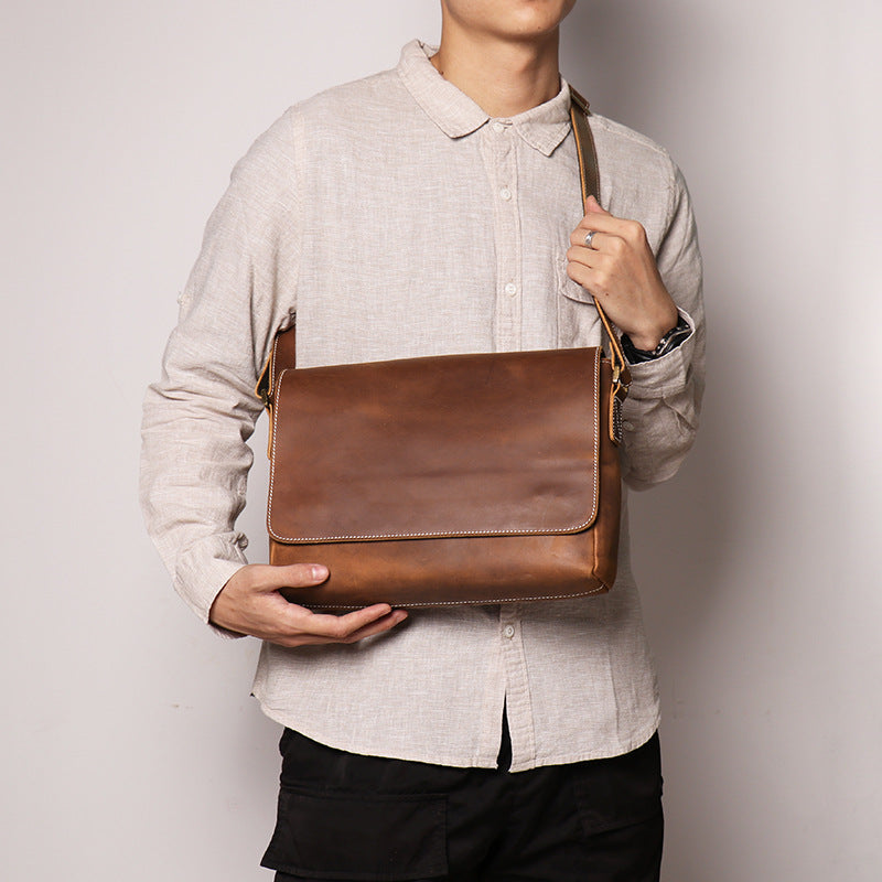 Li Ji | Original handmade genuine leather | Cow leather messenger bag No. 30166 