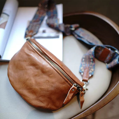 Li Ji | Original handmade leather | Washed wrinkled folk custom wide shoulder strap half yen saddle bag M1906 