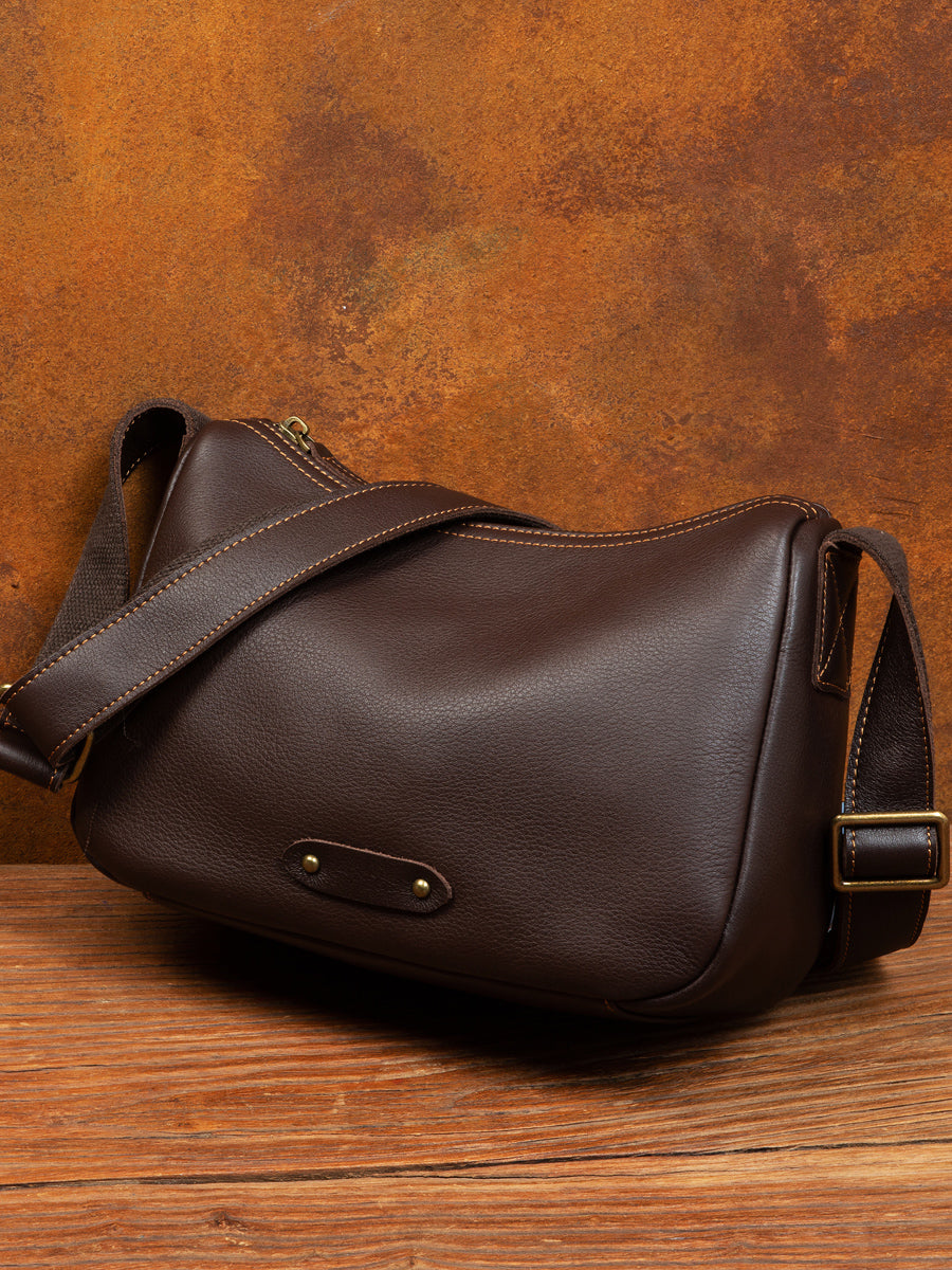 Li Ji | Original handmade | Saddle-shaped leather shoulder bag No. 5111 