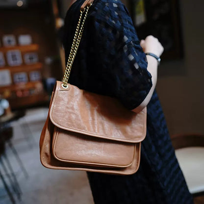 Li Ji | Original handmade genuine leather | Tanned leather chain postman small square bag M6207