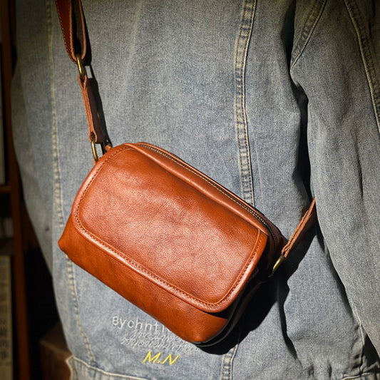 Li Ji | Original handmade genuine leather | Vegetable tanned leather medium shoulder bag No. N668 