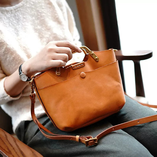 Li Ji handmade original | ロック, locking soft cow leather retro style solid color tote bag No. M1213 