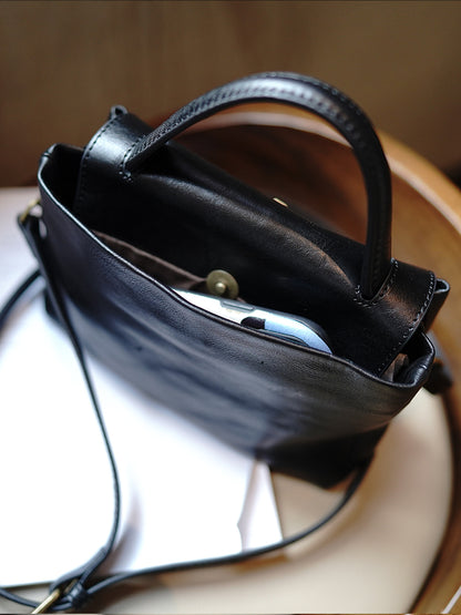 Li Ji | Original handmade | Soft cowhide simple open pocket lock square shoulder bag No. M4152