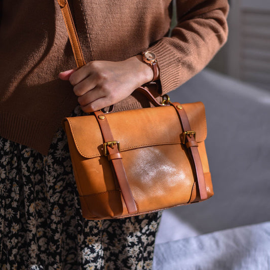 Li Ji | Original handmade leather | Cowhide/vegetable tanned leather shoulder cross bag No. 314 